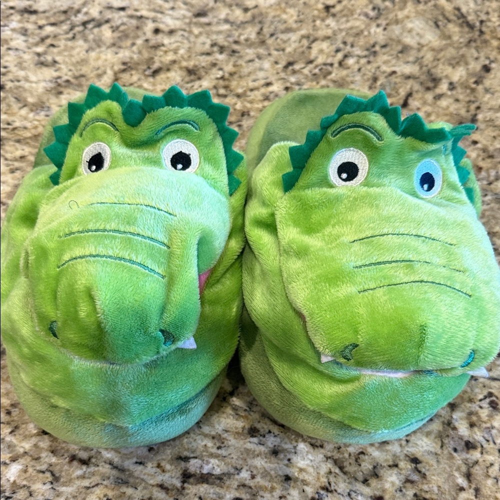 Green Alligator Plush Pet Slippers